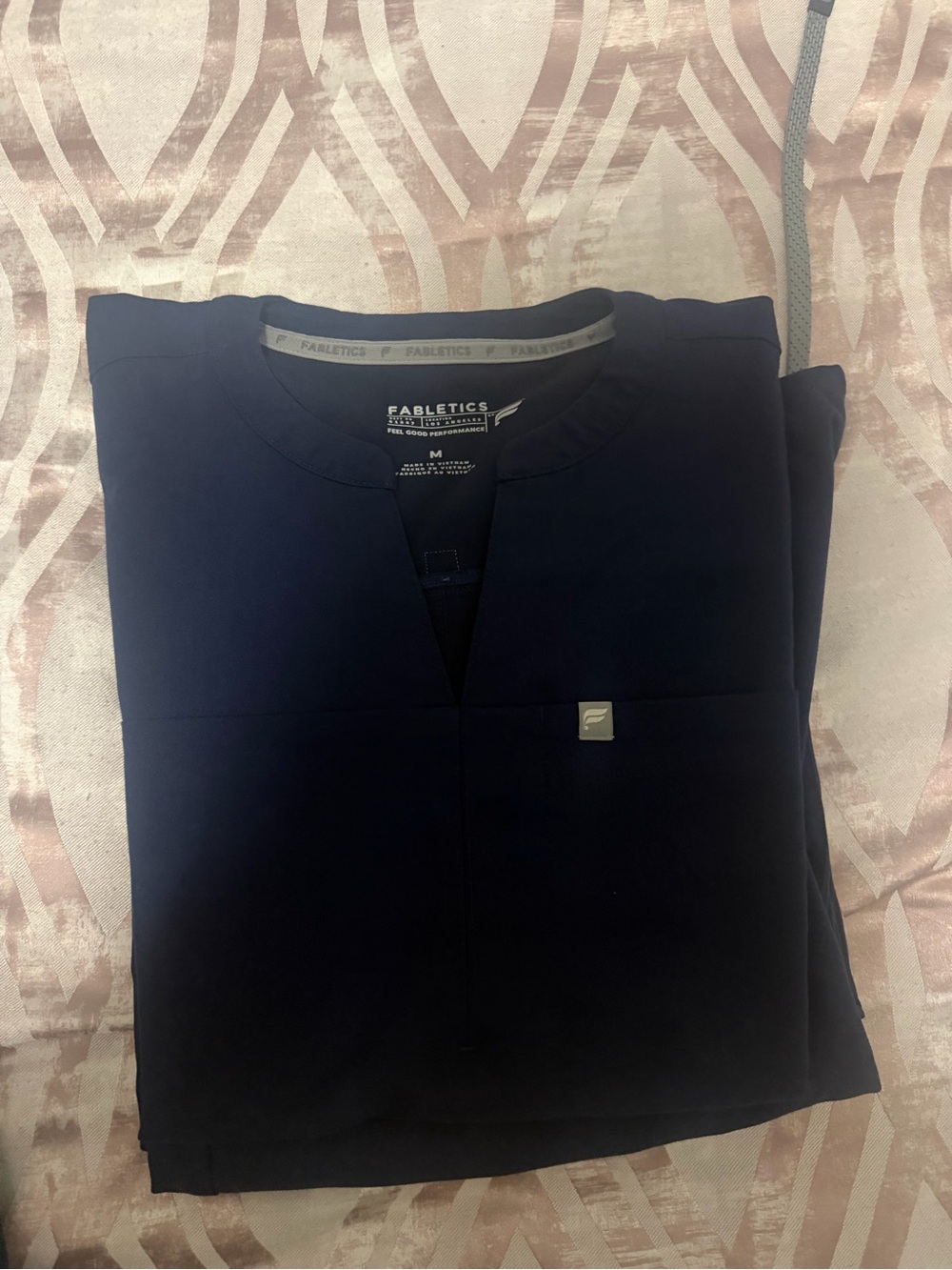 Fabletics Women's Scrub WHOLE Set-Navy